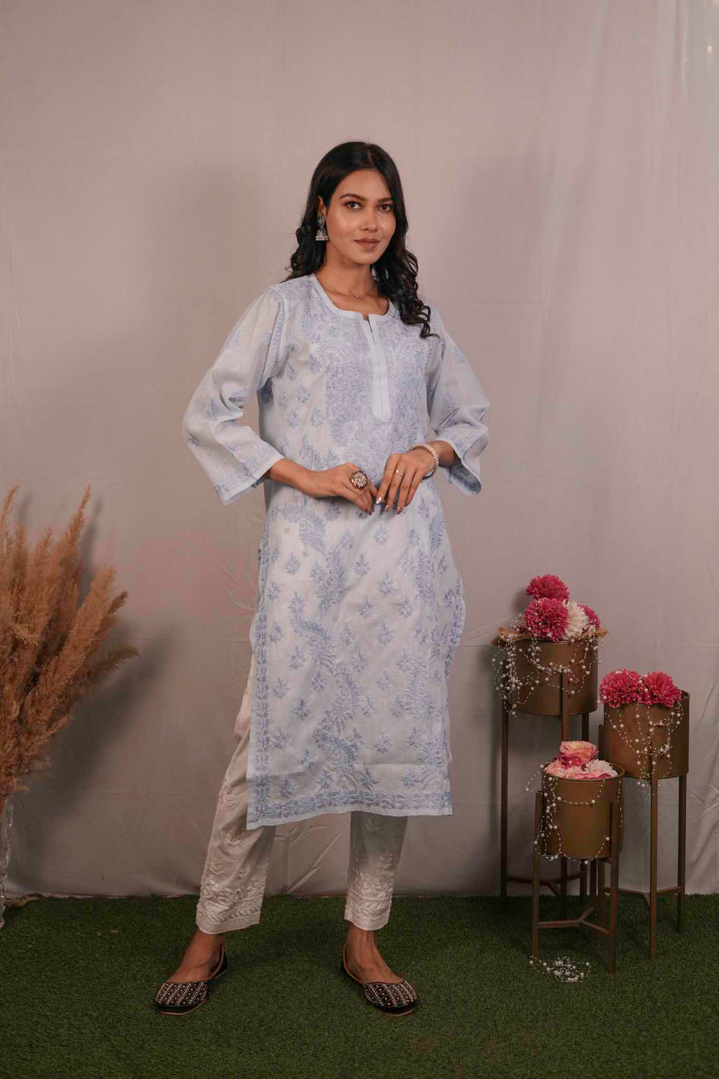 Linen Chikankari Kurti